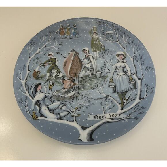 Haviland Limoges The 12 Days of Christmas Plate Eight Maids Milking 1977 Signed - Picture 1 of 6